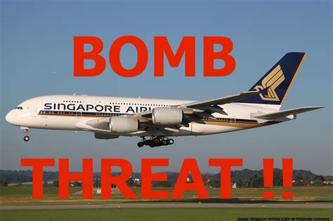 singapore airlines flight bomb threat